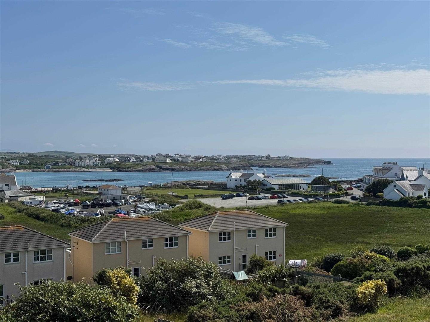 5 bed property in The Rise, Trearddur Bay